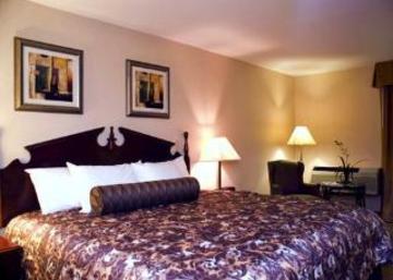 Clarion Inn Bradley Airport วินด์เซอร์ล็อกส์ ภายนอก รูปภาพ