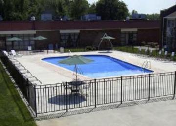 Clarion Inn Bradley Airport วินด์เซอร์ล็อกส์ ภายนอก รูปภาพ