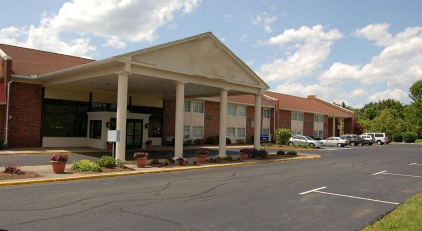 Clarion Inn Bradley Airport วินด์เซอร์ล็อกส์ ภายนอก รูปภาพ